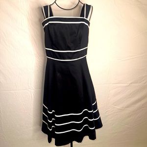 White House Black Market size 2 black and white sundress